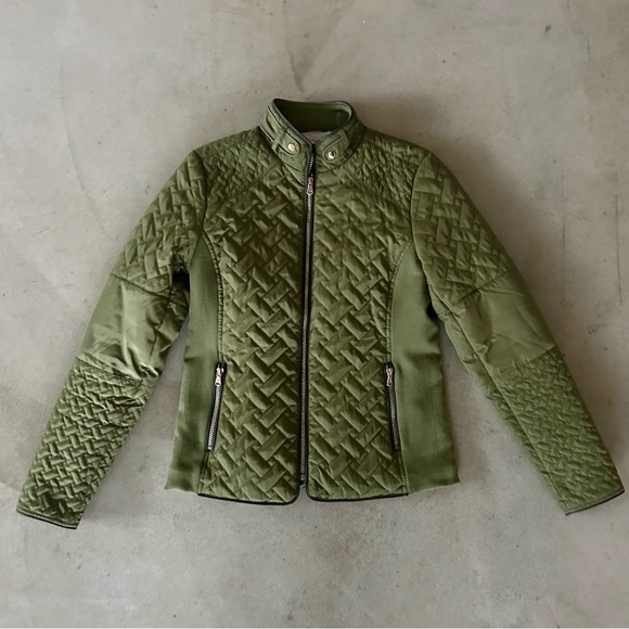 Quilted cropped jacket - Picture 2 of 7